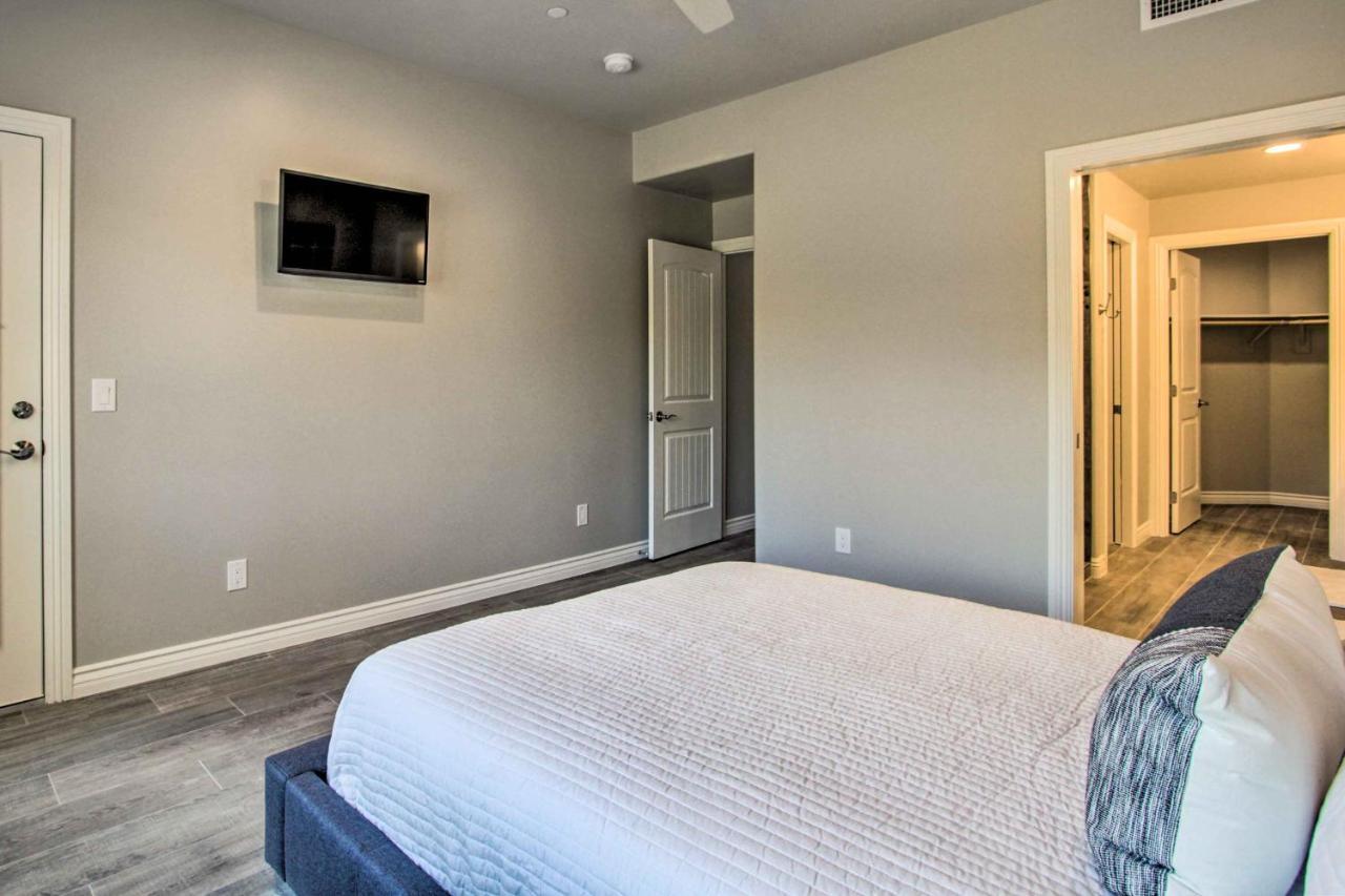 Walkable Cave Creek Townhome With Private Patio! Exterior photo